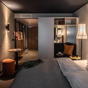 https://revo-munich.getmunichhotels.com