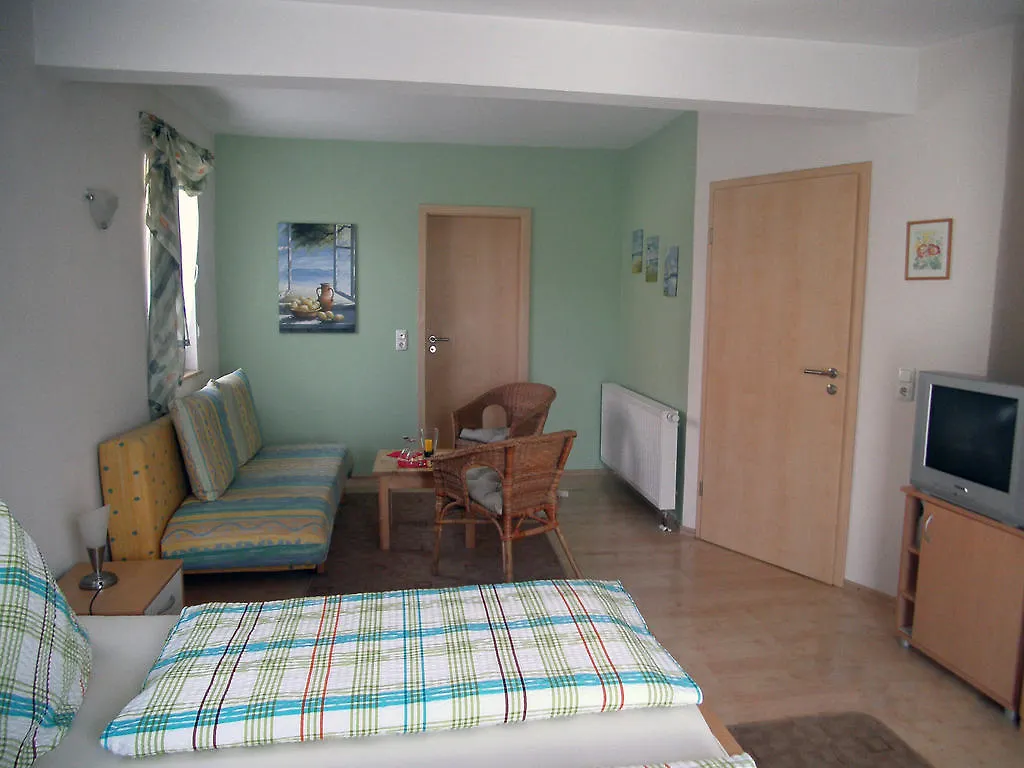 Pension Fitnessoase Eussenheim Guest house